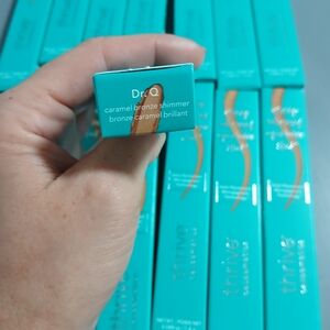 BIG DEAL ALERT! Thrive Causemetics Infinity Eyeshadow Stick